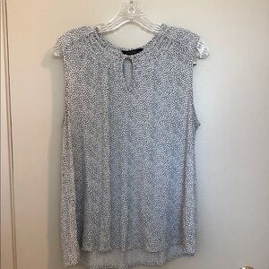 Banana Republic White Sleeveless Dotted Keyhole Top